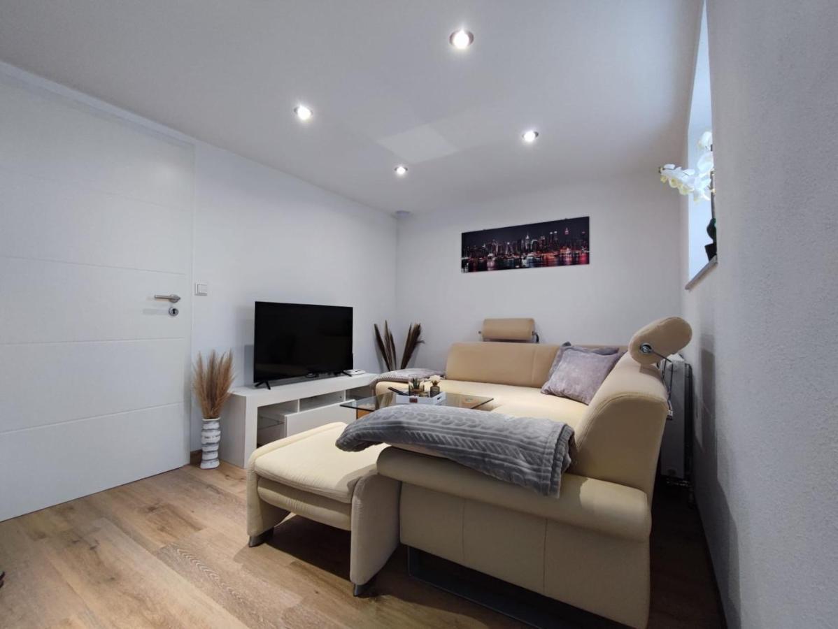 Elida Apartment Burgrieden Bagian luar foto