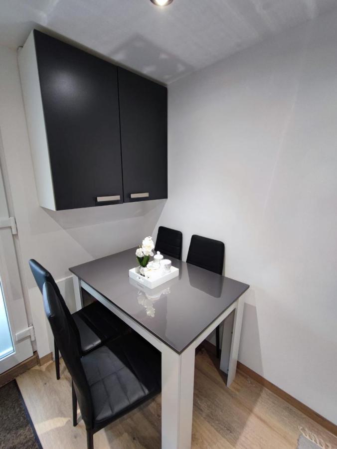 Elida Apartment Burgrieden Bagian luar foto
