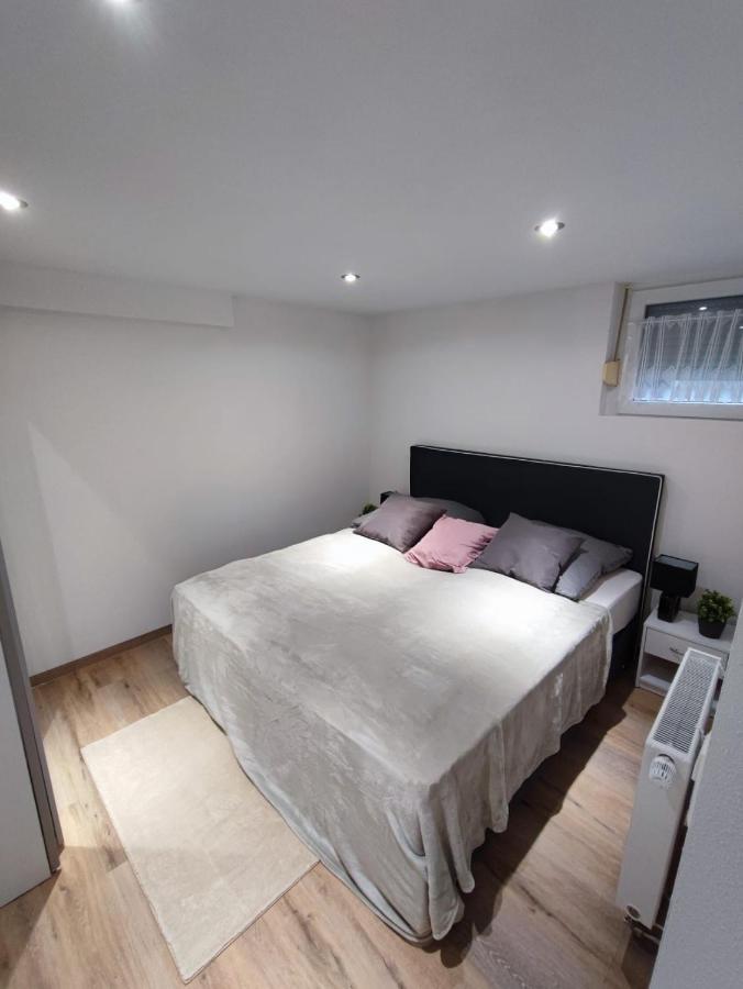 Elida Apartment Burgrieden Bagian luar foto